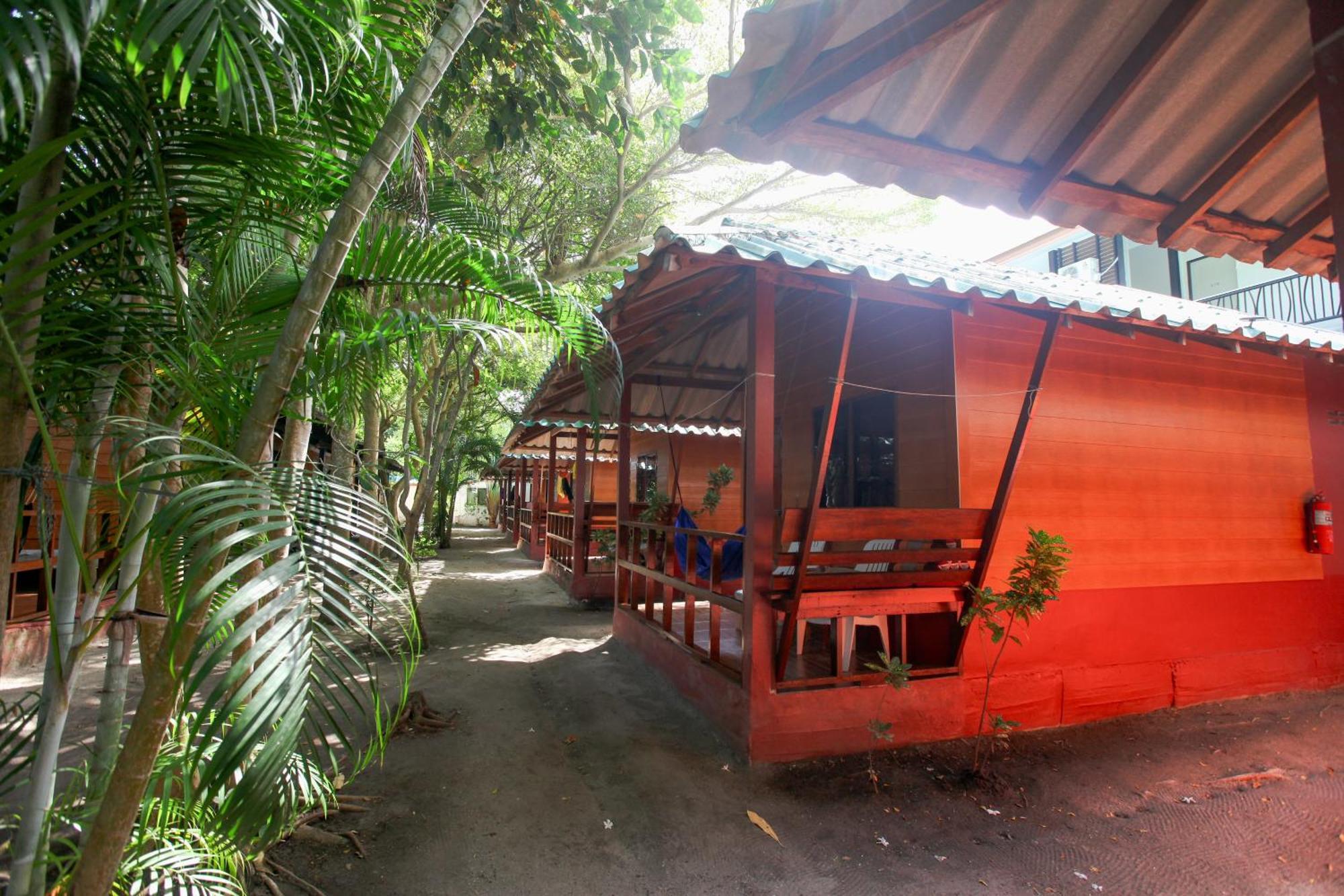 Family Song Koh Lipe Hotel Luaran gambar
