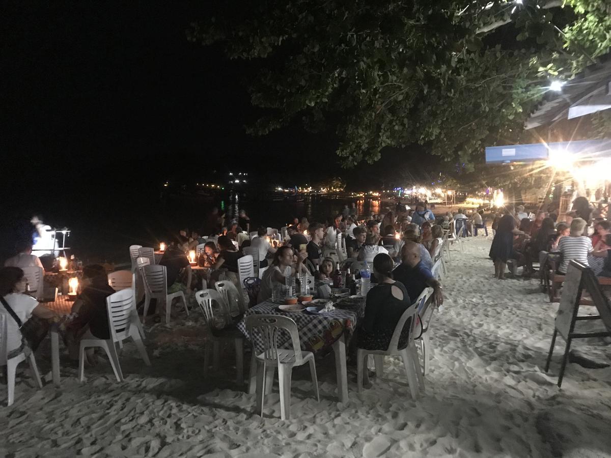 Family Song Koh Lipe Hotel Luaran gambar