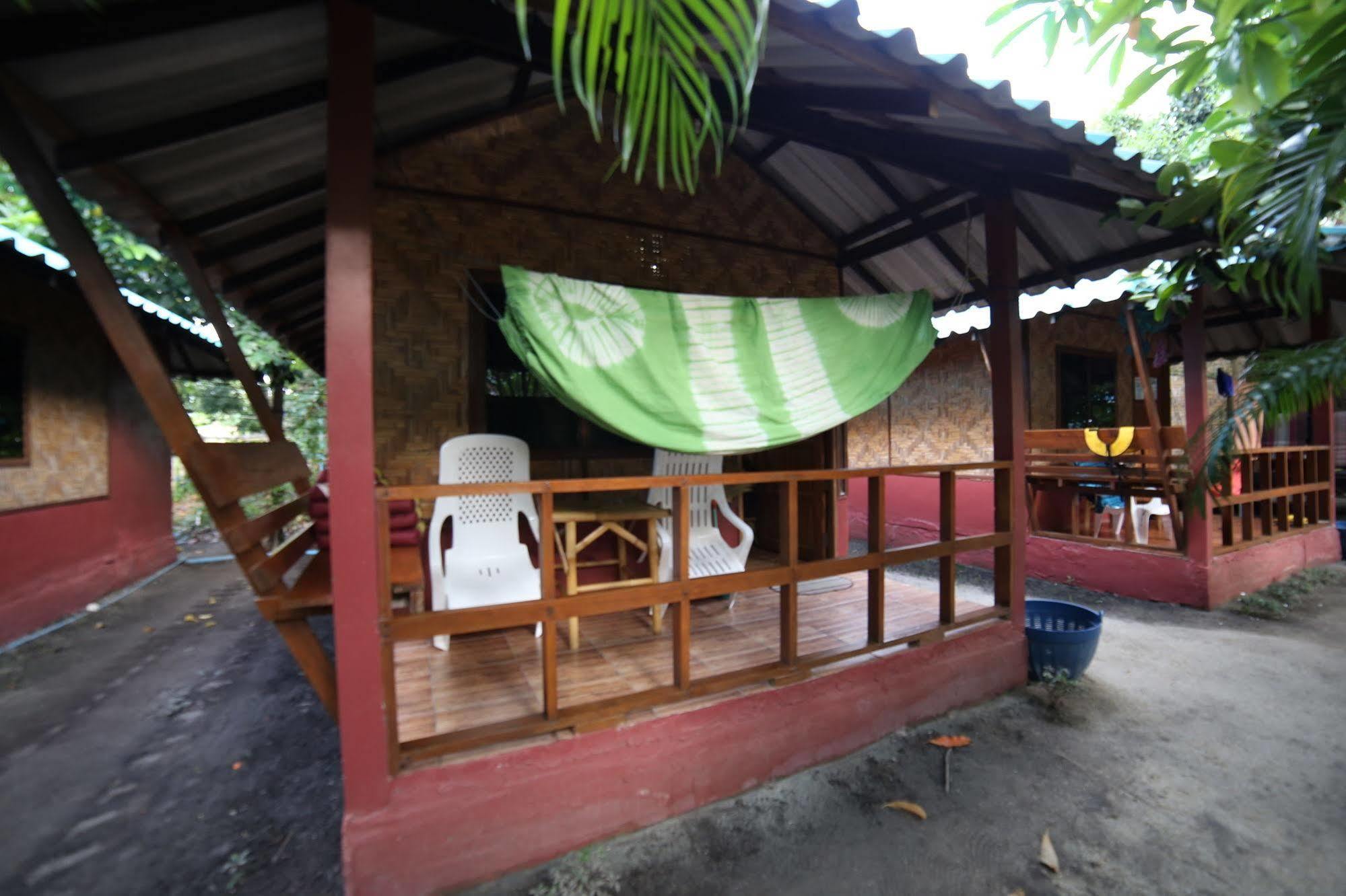 Family Song Koh Lipe Hotel Luaran gambar
